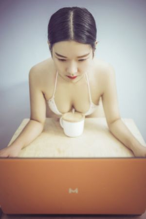日韩1024你懂的基地_在线视频免费观看
