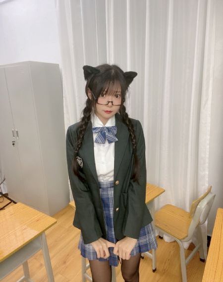 狠狠婷婷爱综合狠狠婷婷_高清高清完整版播放