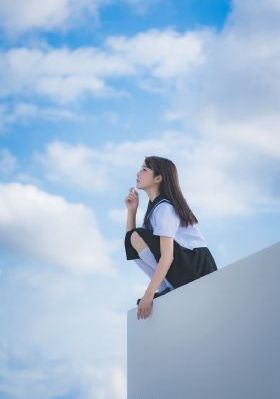 欧美冬季羽绒服街拍_DVD高清完整版